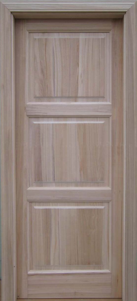 puerta de madera de paulownia